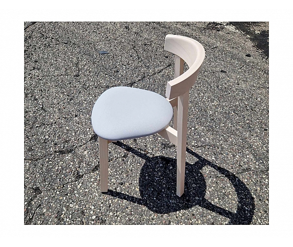 BHI 1216-C18 ST chair